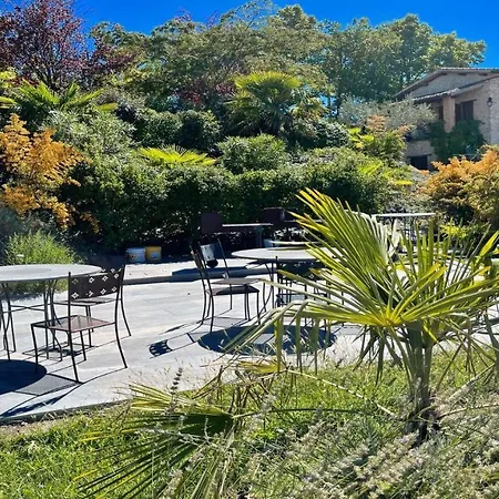 Villa Spoleto-poolside-slps 20 1 Hour To Rome - Fabulous Gardens, Bbq Area, Pool *
